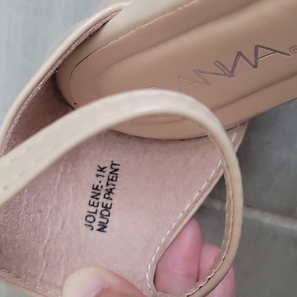 Nude Patent Dress Sandals for Girls size 3 - Picture 4 of 8